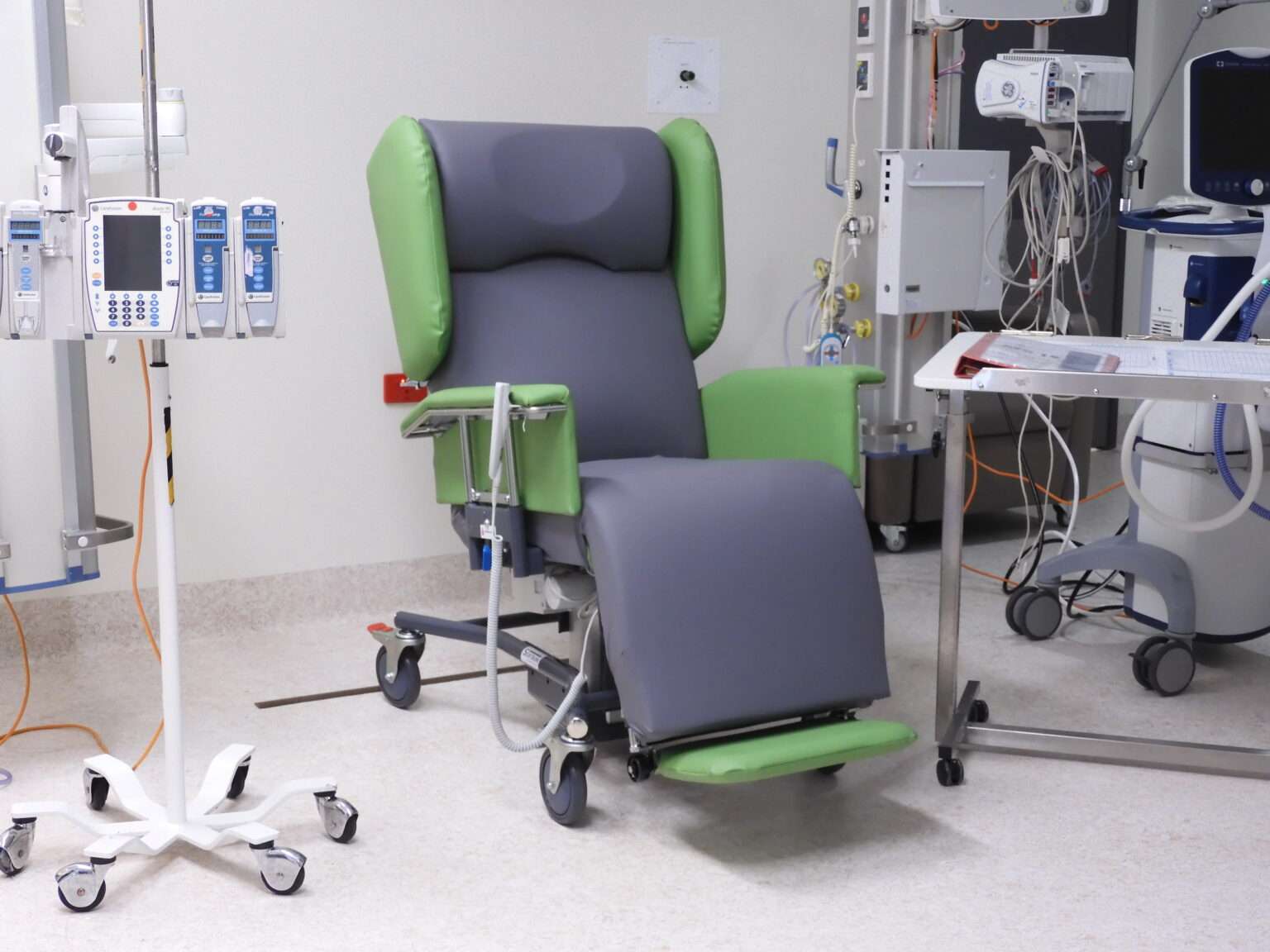 Sertain HILO Chair for ICU, Intensive Care, and Early Mobilisation